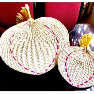 Abanico de bambú con bambú vietnamita y tela bordada para accesorios de moda y recuerdos. - Product Image 5