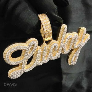 Colgante de Plata de Ley 925 con Baño de Oro de 18K y Moissanita VVS, con Nombre Personalizado en Cursiva de Dos Tonos para Hombre - Product Image 4