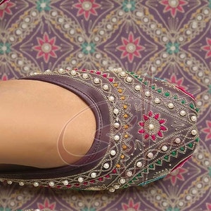 Elegant <b>Comfy</b> Beautifully Detailed Multi-Head Tilla Embroidery Bead <b>Work</b> Handmade Fashion Trend Printed Anti-Slippery Khussa - Product Image 5