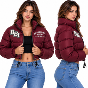 Blouson court matelassé rouge bordeaux pour femme, col montant, manteau bouffant personnalisé, doudoune courte matelassée, veste streetwear chaude, OEM - Product Image 1