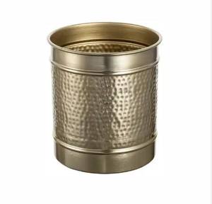 Ensemble de trois jardinières uniques avec support, jardinières de pelouse, pots en fer pour fleurs, fournitures de jardin faites à la main, grandes coupelles pour plantes - Product Image 2