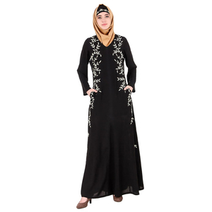 Nouvelle Abaya décontractée style lb 2026 pour femmes musulmanes du Moyen-Orient, robe unie simple en polyester, vêtement islamique - Product Image 1