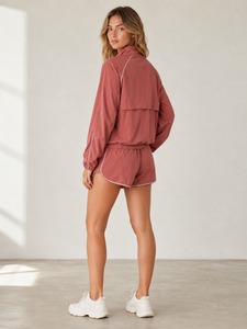 Ensemble court coupe-vent pour femmes, tendance, conçu avec un tissu de qualité supérieure pour les sports de plein air et les tenues décontractées, mode moderne - Product Image 6