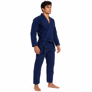 Traje de entrenamiento ligero para BJJ, diseñado con costuras reforzadas, tela transpirable y comodidad flexible para atletas activos de grappling. - Product Image 4