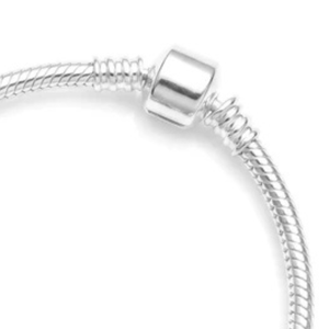  Bracelet doré pour femme, élégant, couleur or, inspiré des sororités, bijoux de mode, accessoire de poignet stylé pour cadeaux d'anniversaire - Product Image 3