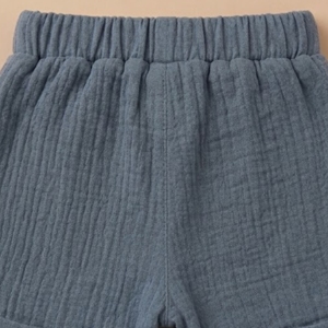 Shorts en mousseline bio Cot & Candy à revers bleu marine - Bas de pyjama confortables pour bébé - Product Image 4