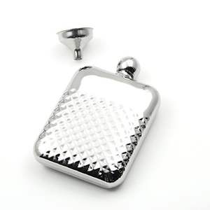 Petaca de Acero Inoxidable de Alta Calidad con Acabado Espejo, Bordes Redondeados, Tapa Antiderrames, Utensilio de Bar Premium para Hombres y Viajes - Product Image 3