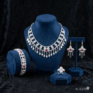 แฟชั่นแบบดั้งเดิม MOLL JEWELLERS ชุดเครื่องประดับสำหรับผู้หญิงสร้อยคอสร้อยข้อมือชุบทอง 24K ซิร์คอนรูปแมลงกล่องเชน A-53190 - Product Image 5