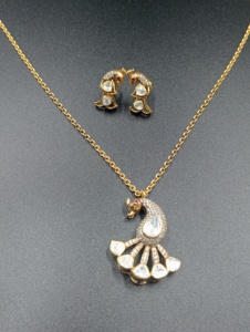 Ensemble collier et boucles d'oreilles pour femme Amaira Jewels plaqué or, pierres blanches Polki, design animal vintage, bijoux de mariage classiques - Product Image 6