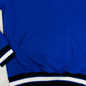 Sweat-shirt à col rond Zeta Royal Blue Sorority, lettres grecques brodées en chenille, molleton de coton doux, pull unisexe personnalisé - Product Image 3