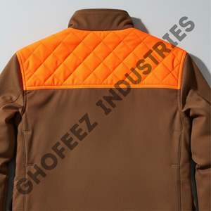 Veste imperméable à capuche de haute qualité pour homme, camouflage vert contrastant orange, pour la chasse, la randonnée en forêt. - Product Image 5