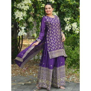 Ensemble palazzo de luxe en soie chinon avec broderies de sequins et dupatta de créateur pour femmes, tenue de fête - Product Image 3
