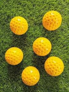 Balle de cricket professionnelle d'entraînement extérieur, personnalisable, en caoutchouc PU souple, légère, durable et ambidextre, de haute qualité usine - Product Image 2