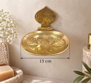 Porte-savon mural artisanal en laiton massif gravé, laiton non laqué, patine vintage, accessoires de salle de bain - Product Image 2