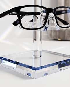 Présentoir de comptoir de luxe en acrylique de qualité supérieure pour lunettes de soleil Solution ultime présentant des espaces de vente au détail et personnels de lunettes - Product Image 5