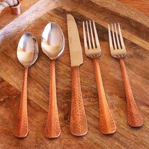 Juego de cubiertos de metal inoxidable de alta calidad para restaurantes de alta gastronomía y servicios de catering. - Product Image 6