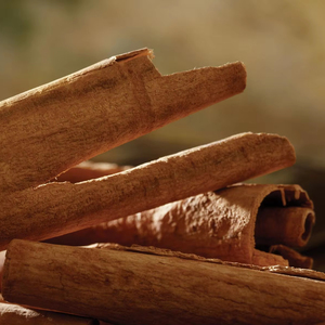 Palitos de Canela Cruda Seca de Cassia Orgánica Natural de Alto Estándar, Alto Contenido Antioxidante, Uso Herbal Tradicional, Proveedor Certificado - Product Image 1