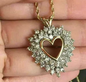 Colgante de Corazón Abierto Multicolor de Plata de Ley con Circonita Cúbica de Corte Brillante de 2.00 CT, Moderno, para Boda, Compromiso, Aniversario - Product Image 2