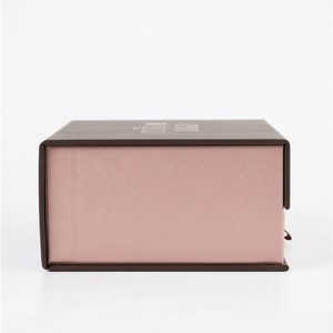 Caja de Chocolate Rígida de Alta Gama con Cierre Magnético, Empaque de Regalo de Cartón para Confitería Premium - Product Image 6