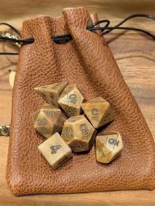 Jeu de dés rustiques faits à la main en os naturel avec finition ivoire antique, chiffres gravés, accessoire de jeu de table, artisanat naturel - Product Image 6