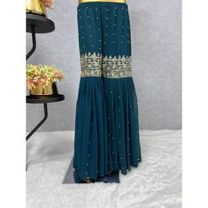 Hermosa Top de Fiesta con Sharara y Dupatta Secuencia de Trabajo Talla XL - Product Image 4