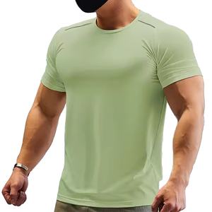 T-shirt de sport pour homme, coupe ajustée, logo personnalisé, compression performante, musculation, entraînement, vêtements de sport, fournisseur - Product Image 3