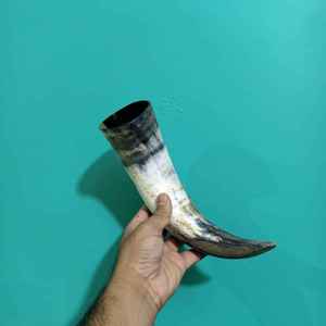Cuerno Vikingo Natural de Alta Calidad, Sin Pulir, Auténtico, para Beber de Forma Rústica, al Mejor Precio - Product Image 1