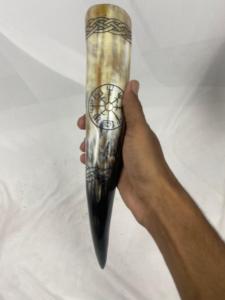 Corne à boire viking artisanale pour la bière, corne de bœuf de haute qualité polie, corne naturelle fabriquée à la main pour boire, artisanat viking - Product Image 2