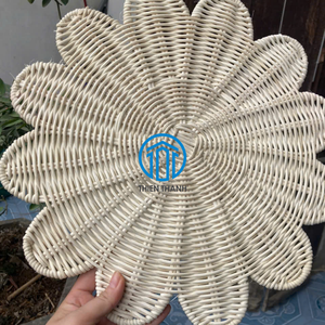 Elegant Rattan Flower Placemat Decorative <b>Table</b> <b>Mat</b> For Dining <b>Table</b> Handmade Woven Placemat For Kitchen Home Styling - Product Image 2