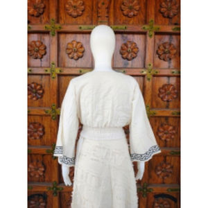 Top bohemio de algodón tejido para mujer, con cuello en V, manga larga acampanada y cintura fruncida, colores personalizados - Product Image 3