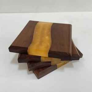 Sous-verres carrés en résine et bois, faits à la main, écologiques, réutilisables, de haute qualité, pour table - Product Image 3