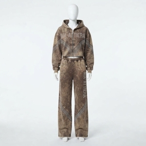 Conjunto de chándal de dos piezas para mujer: Sudadera con capucha corta con cremallera y panel de pedrería con lavado ácido y pantalones de chándal de pierna ancha - Product Image 3