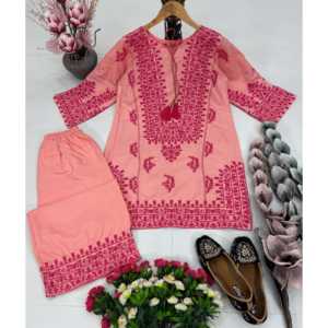 Beau haut et bas de vêtements de fête pour femmes avec ensemble de travail élégant de séquence de broderie - Product Image 2