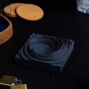 Cendrier-poids à papier artisanal en aluminium noir, décoratif, sans fumée, durable, résistant à la chaleur, pour la maison, le bureau, les restaurants/hôtels, personnalisable - Product Image 3