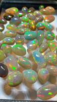 Opale naturelle cabochon à jeu de couleurs et d'étincelles, formes variées, pierre précieuse en vrac pour la fabrication de bijoux