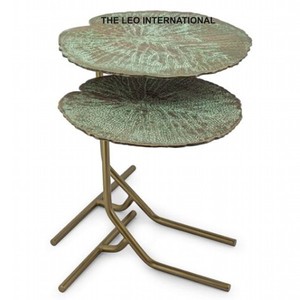 Mesa Auxiliar Metálica Hecha a Mano Ecológica Royal Celebration, Mueble Premium para Decoración del Hogar y Cocina - Product Image 1