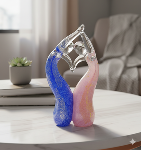 Escultura de Amor en Vidrio Soplado a Mano, Forma de Corazón, Azul y Rosa, Decoración Artística Hecha a Mano por Tiny Glass World Rajasthan Dome - Product Image 4