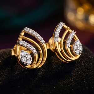 Pendientes de Diamantes con Curva de Lágrima Dorada - Product Image 4