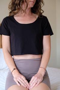 T-shirt court à col rond pour femme, en coton, manches courtes, décontracté, personnalisable avec logo, marque privée, OEM, vente en gros - Product Image 3