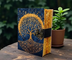 Diario botánico de cuero hecho a mano con tapa dura, diseño Árbol de la Vida, con borde deshilachado, 200 páginas - Regalo estilo Cottagecore - Product Image 5