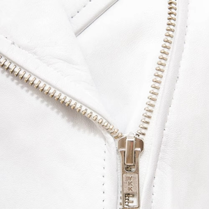 Chaqueta de Cuero para Mujer de Alta Calidad, Bajo MOQ, Venta Directa de Fábrica, Chaqueta de Cuero de Moda para Mujer en Tallas Grandes - Product Image 5