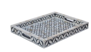 Ensemble de plateaux de luxe arabes faits à la main et personnalisables avec incrustation de nacre et coquille de capiz rouge, vaisselle multifonctionnelle décorative - Product Image 6