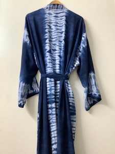 Kimono Balinais Noir Sexy de Haute Qualité, Poncho Couvrant, Broderie Vibrante Ornée de Dentelle, Soutien-Gorge Bandeau Inclus, Coupe Haute Unie - Product Image 4