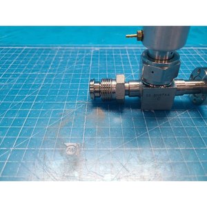 Valve à soufflet pneumatique Swagelok SS-BN818A-C, utilisée comme pièce détachée pour équipement semi-conducteur Legacy - Product Image 6