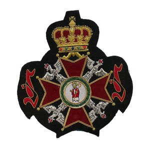 Badge de luxe personnalisé pour blazer, brodé 3D avec sequins et épingle de sûreté, pour blazers, chapeaux et sacs - Product Image 2