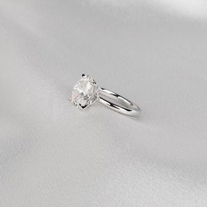 แหวนเพชรรูปไข่ 2.66 กะรัต รับรองโดย IGI สี E ความสะอาด VVS2 ทองคำขาว 14K แหวนหมั้น แหวนขอแต่งงาน ของขวัญเครื่องประดับ - Product Image 3