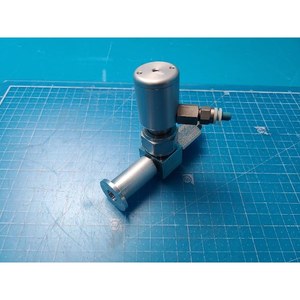 Valve à soufflet étanche Swagelok SS-BNVCR4-C, utilisée comme pièce détachée pour équipement semi-conducteur Legacy - Product Image 1