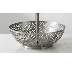 Cesta de frutas de dos niveles de metal elegante con diseño recortado plateado y asa para almacenamiento en la cocina - Product Image 3