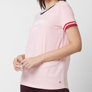 Proveedor de Camisetas Bordadas para Mujer, Camiseta de Algodón Resistente con Elegante Patrón Bordado, Ideal para Marcas de Ropa y Pedidos al por Mayor - Product Image 2