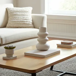 Vase à fleurs en aluminium fait main de qualité supérieure, support de présentation floral contemporain pour la maison, le bureau, la réception, le hall d'hôtel de luxe - Product Image 4
